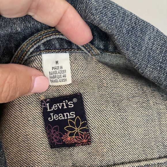 VTG Levi’s Denim Jacket Women’s Sz MED Blue Authentic Levi Strauss San Fran, CA - Picture 8 of 10
